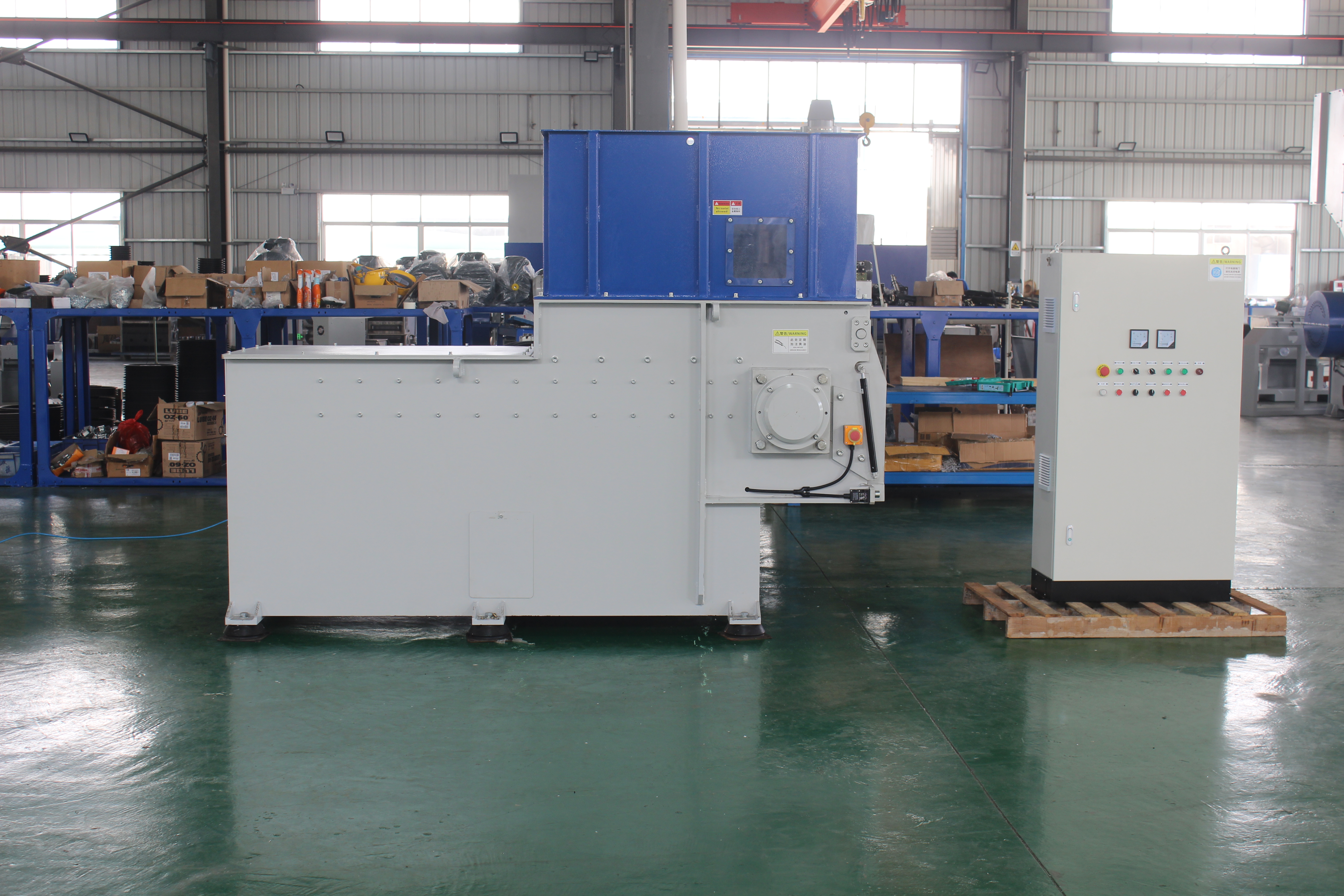 Single Shaft Shredder Application